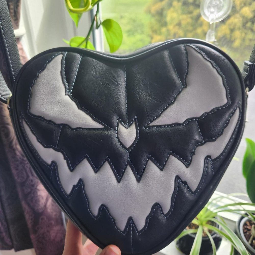 Small Bad Feeling Heart Bag - Pumpkin Kult Collection
